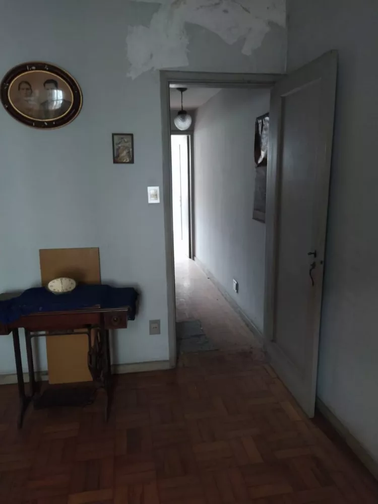 Casa à venda com 2 quartos, 70m² - Foto 2