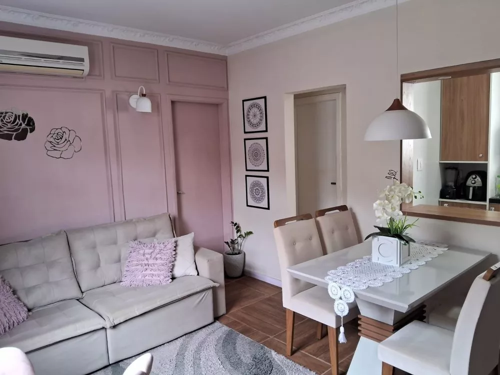 Apartamento à venda com 2 quartos, 65m² - Foto 1