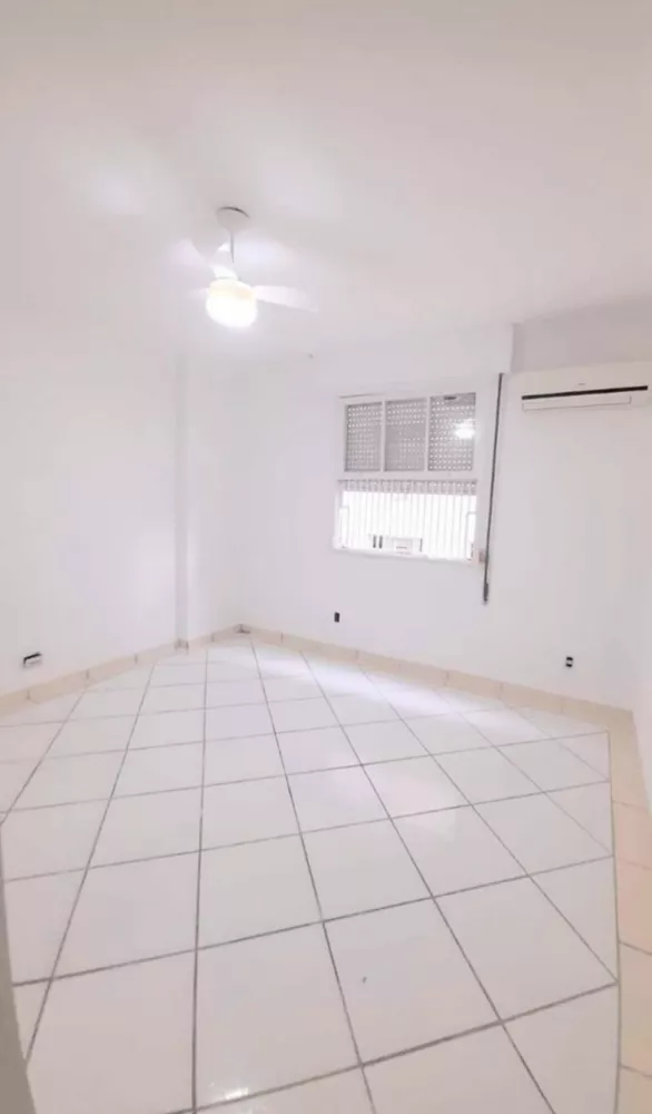 Apartamento à venda com 2 quartos, 100m² - Foto 3