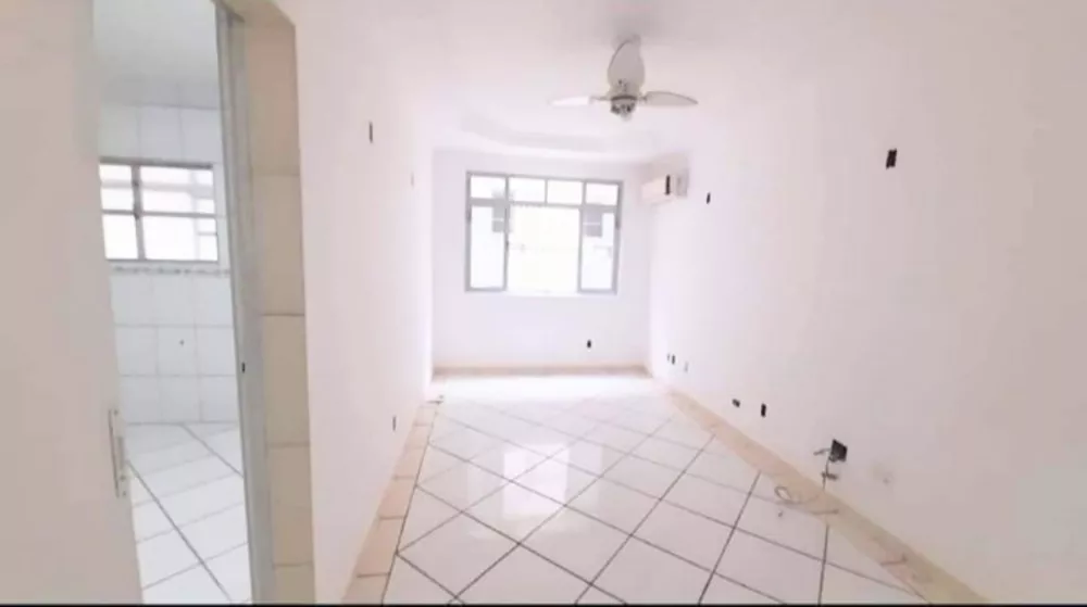 Apartamento à venda com 2 quartos, 100m² - Foto 1