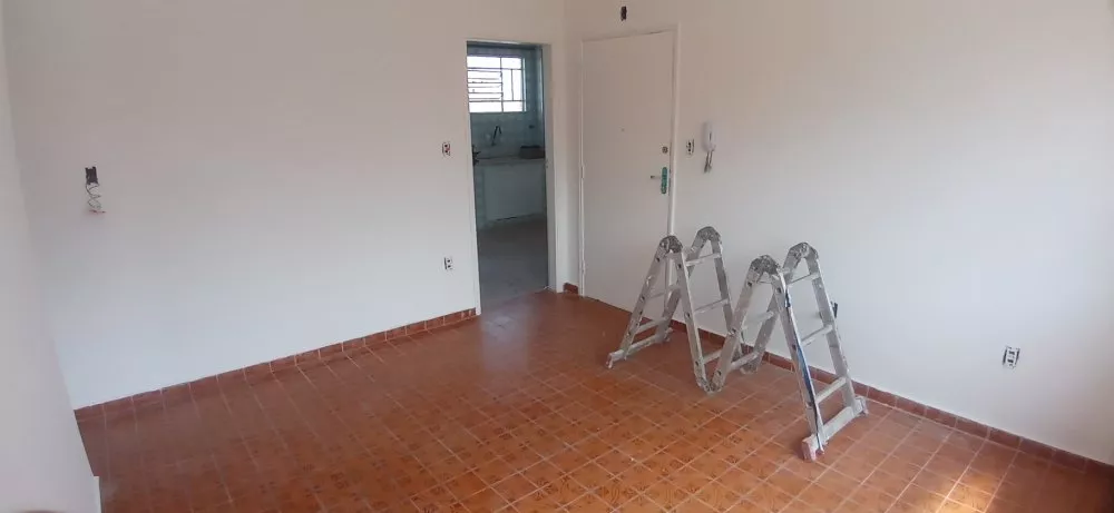 Apartamento para alugar com 2 quartos, 75m² - Foto 3