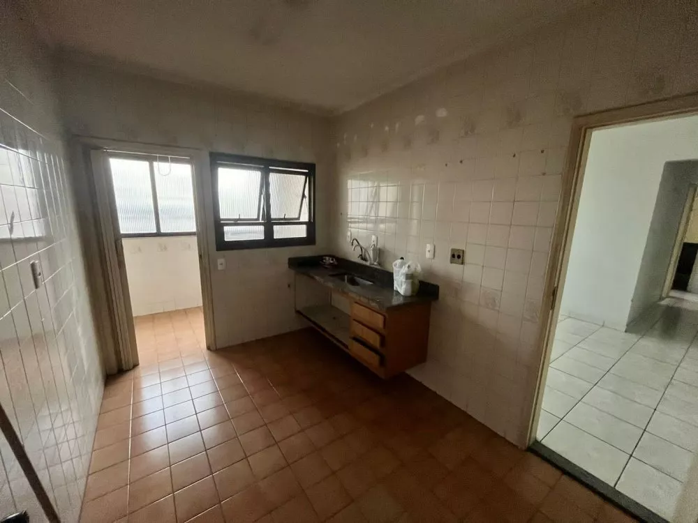 Apartamento à venda com 2 quartos, 70m² - Foto 12