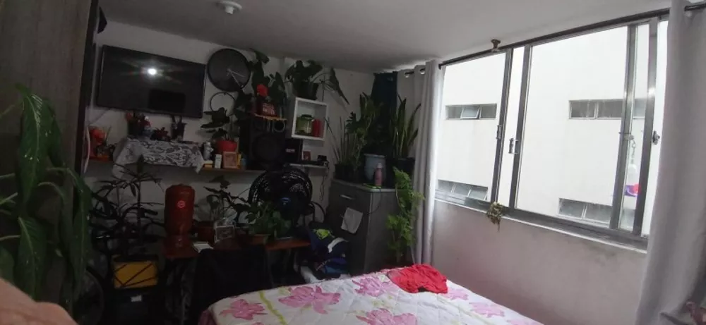 Apartamento à venda com 2 quartos, 60m² - Foto 5