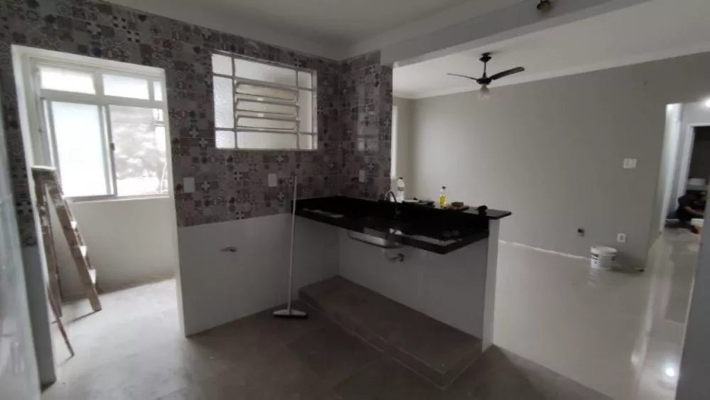 Apartamento à venda com 2 quartos, 70m² - Foto 4