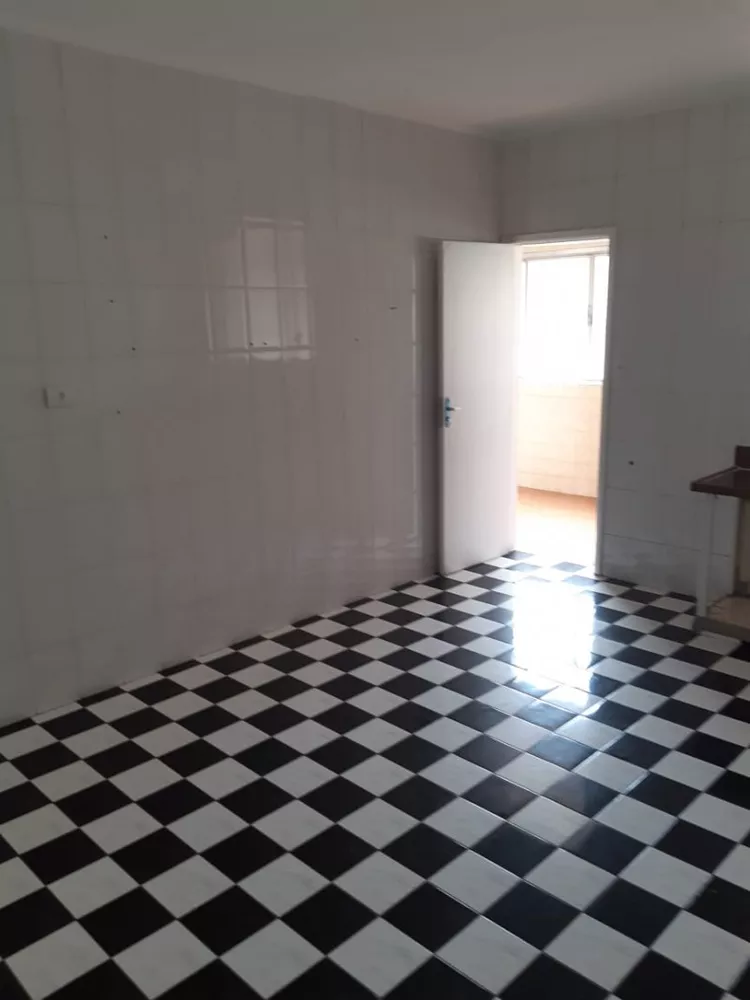 Apartamento à venda com 3 quartos, 125m² - Foto 3