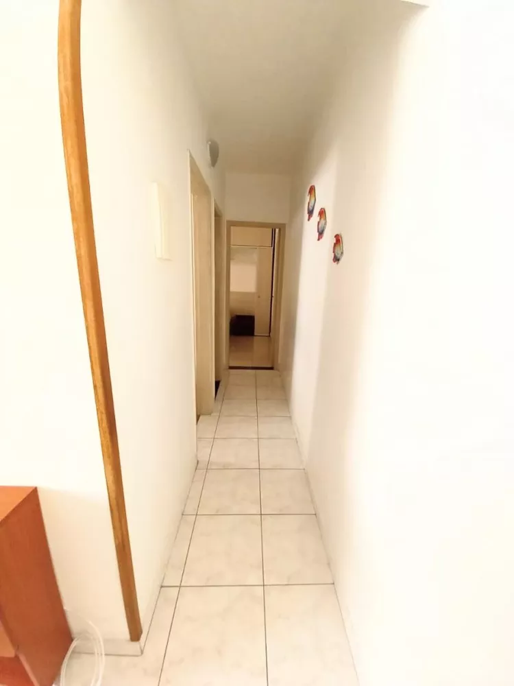 Apartamento à venda com 1 quarto, 42m² - Foto 2