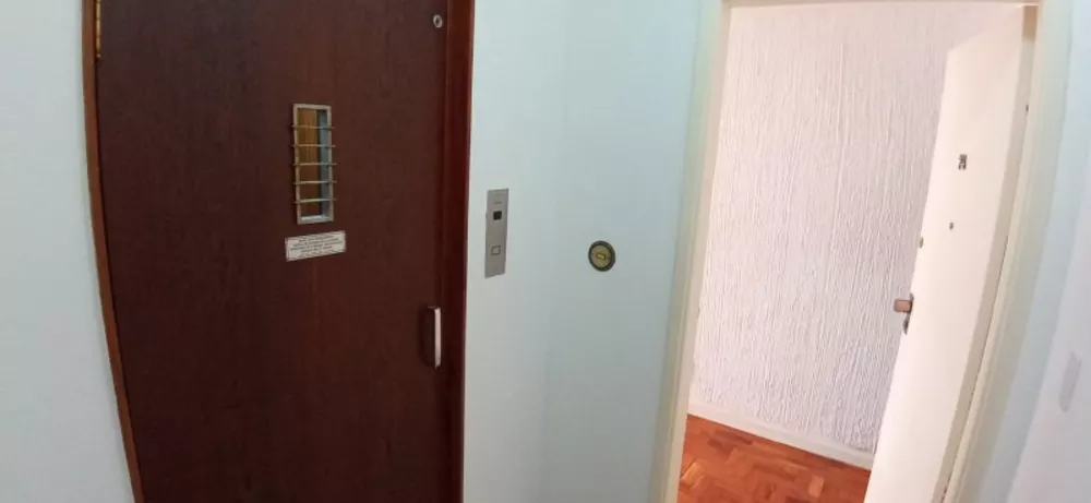 Apartamento para alugar com 2 quartos, 120m² - Foto 2