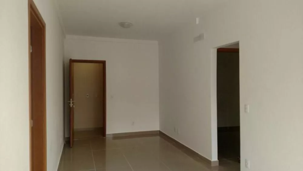 Apartamento à venda com 2 quartos, 83m² - Foto 2