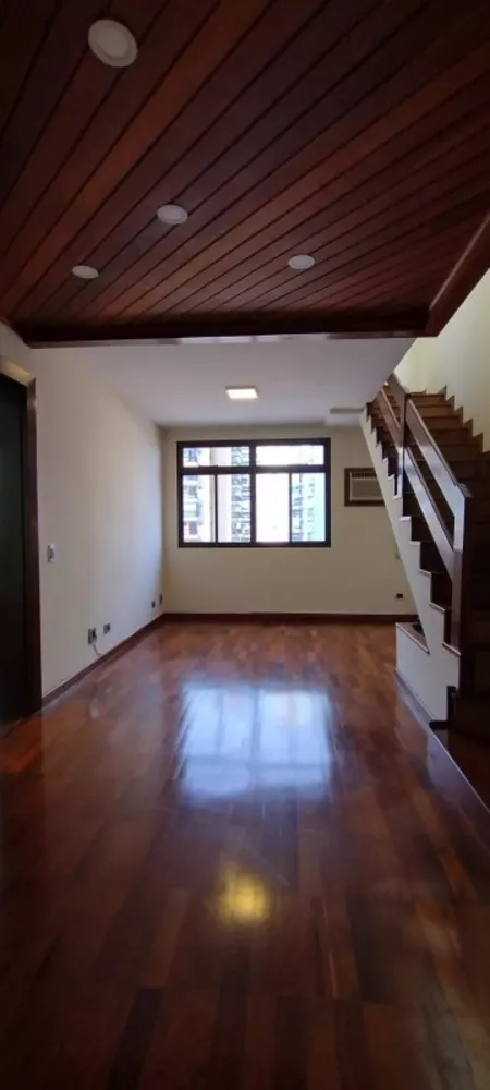 Cobertura à venda com 3 quartos, 180m² - Foto 2