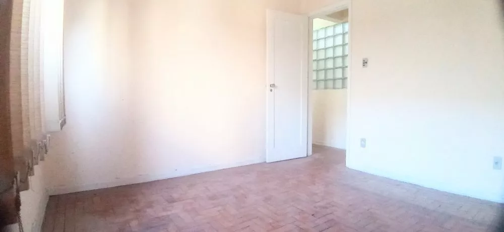 Apartamento à venda com 3 quartos, 150m² - Foto 3