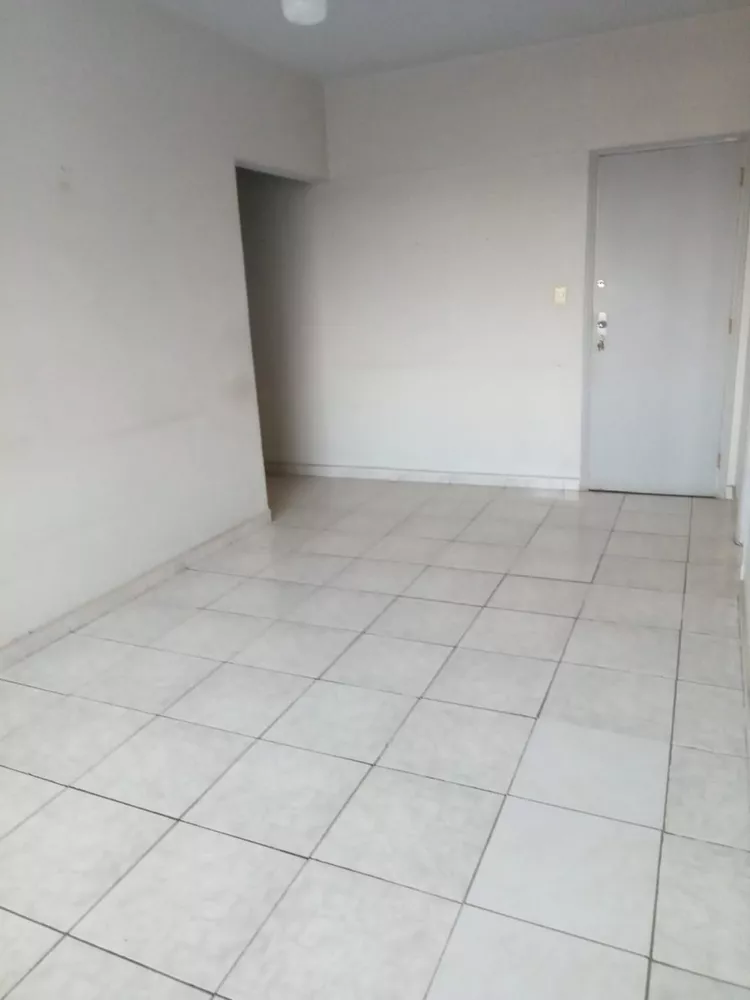 Apartamento à venda com 2 quartos, 100m² - Foto 2