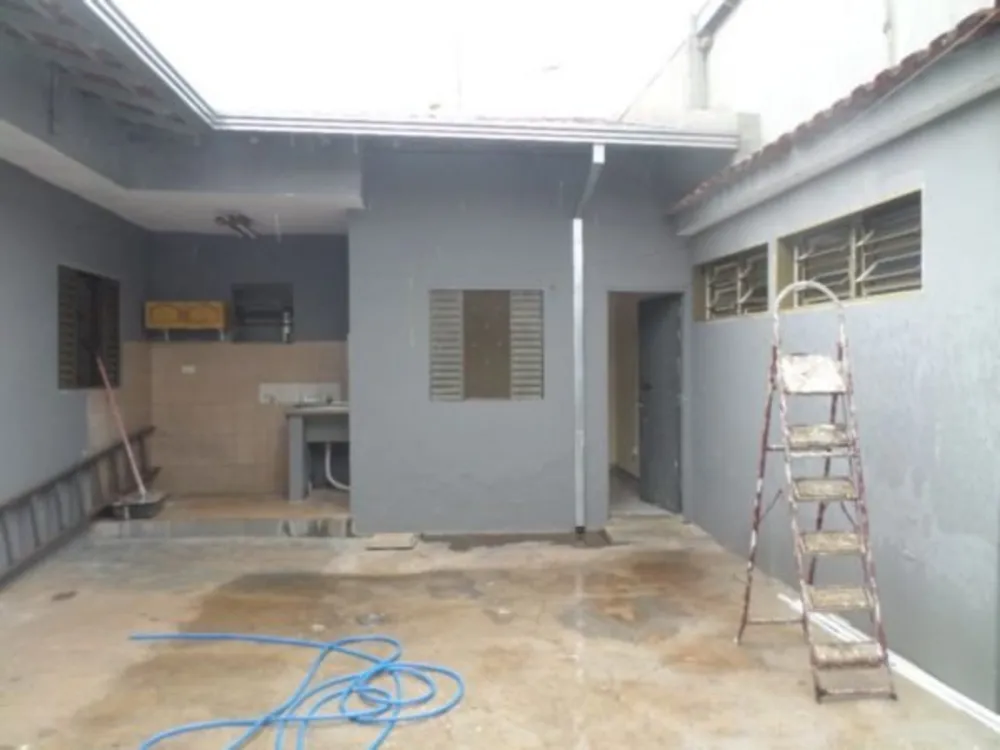 Casa, 5 quartos, 248 m² - Foto 1