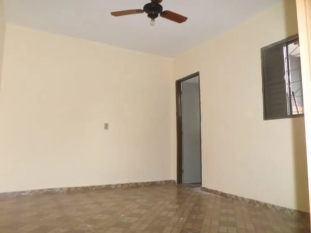 Casa, 5 quartos, 248 m² - Foto 2
