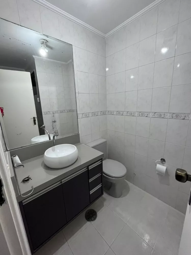 Apartamento para alugar com 2 quartos, 75m² - Foto 7