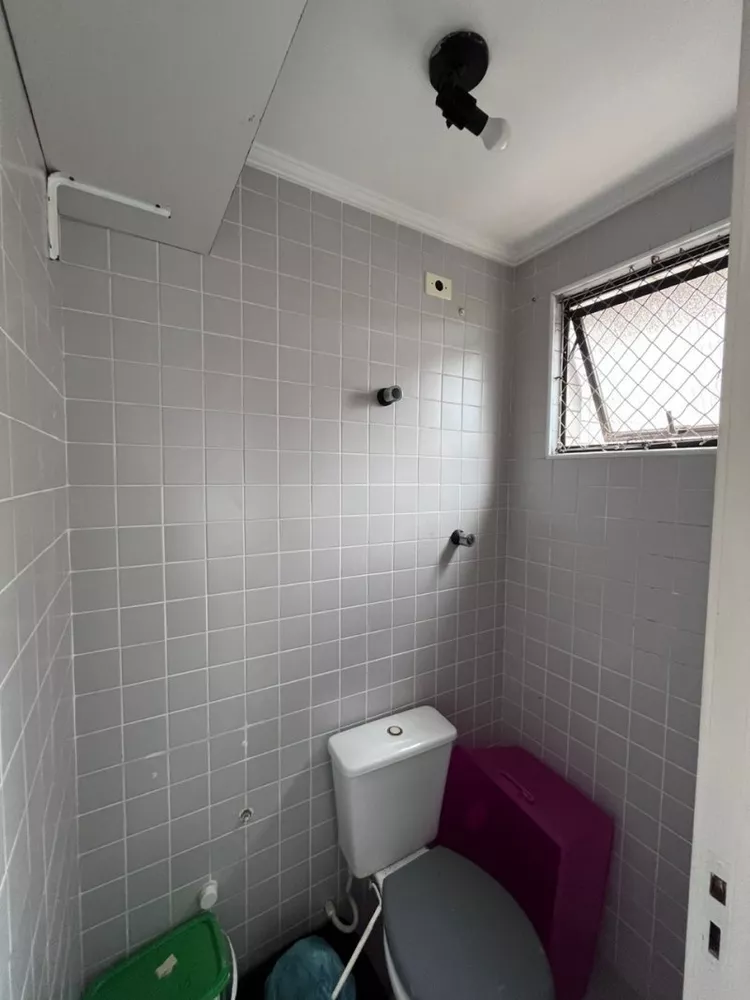 Apartamento para alugar com 2 quartos, 75m² - Foto 5