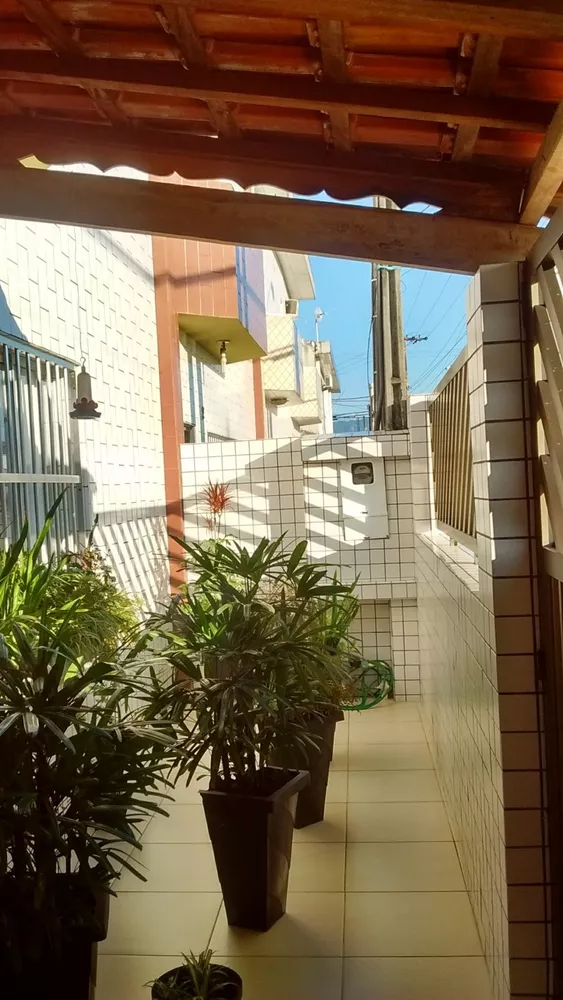 Sobrado à venda com 2 quartos, 100m² - Foto 2