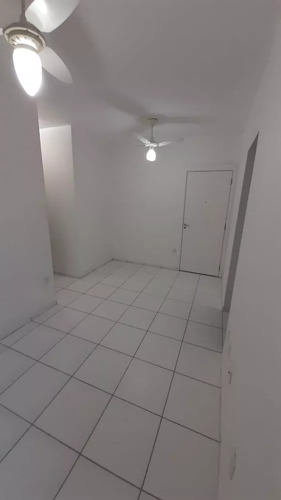 Apartamento à venda com 2 quartos, 50m² - Foto 2