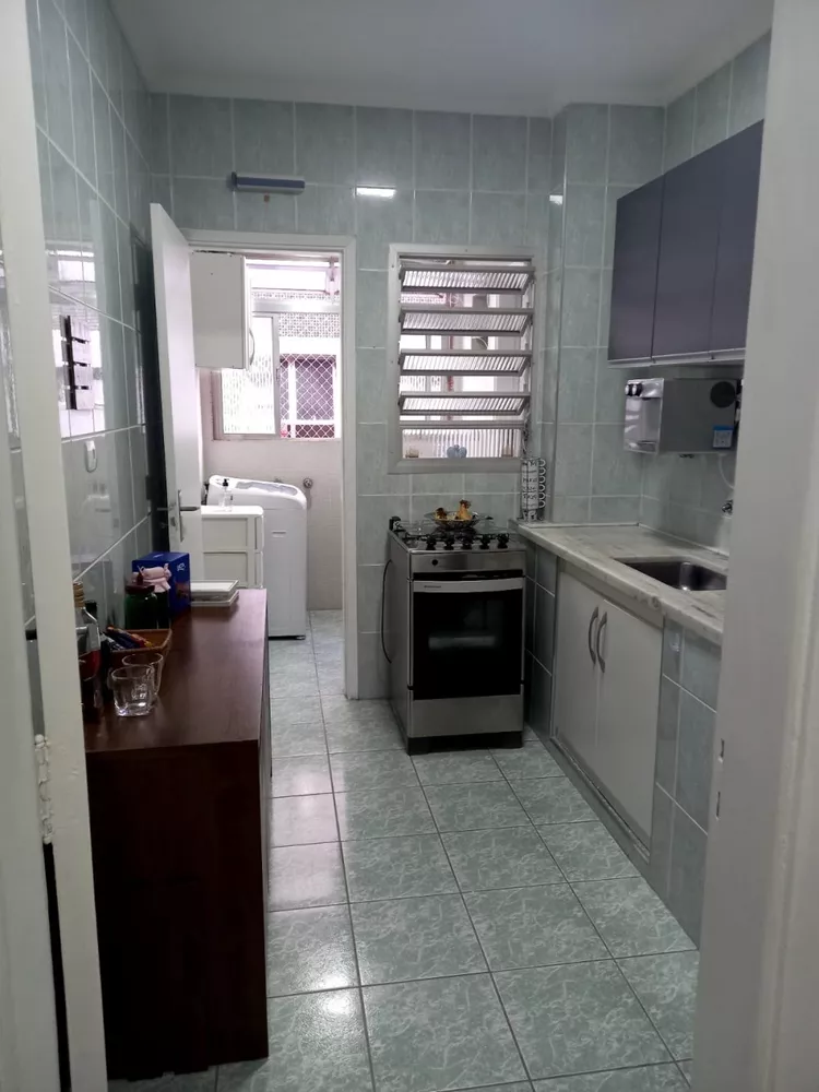 Apartamento à venda com 2 quartos, 70m² - Foto 3