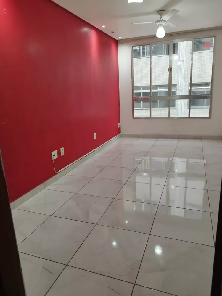 Apartamento à venda com 2 quartos, 65m² - Foto 1