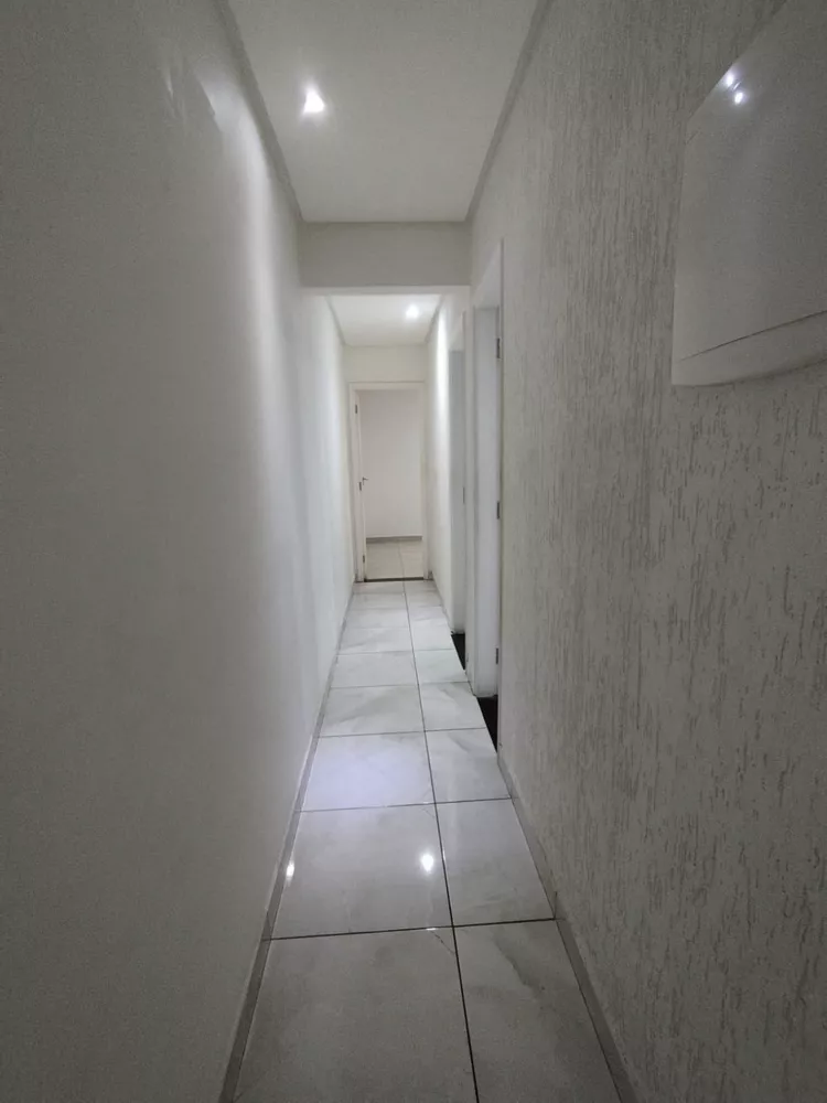 Apartamento à venda com 2 quartos, 65m² - Foto 3