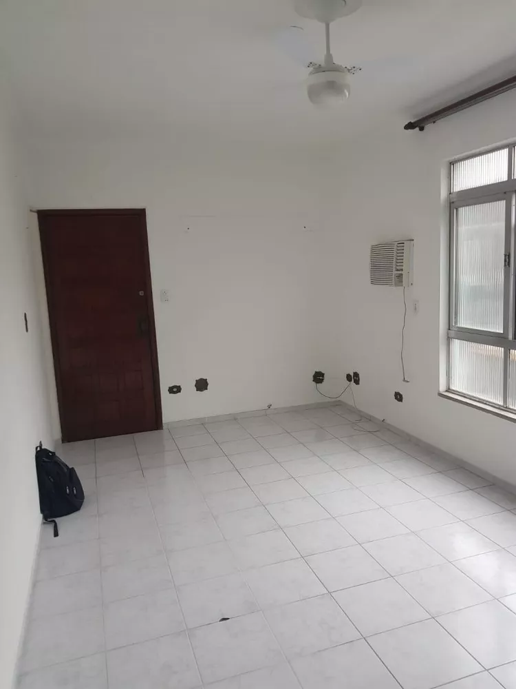 Apartamento à venda com 3 quartos, 160m² - Foto 1