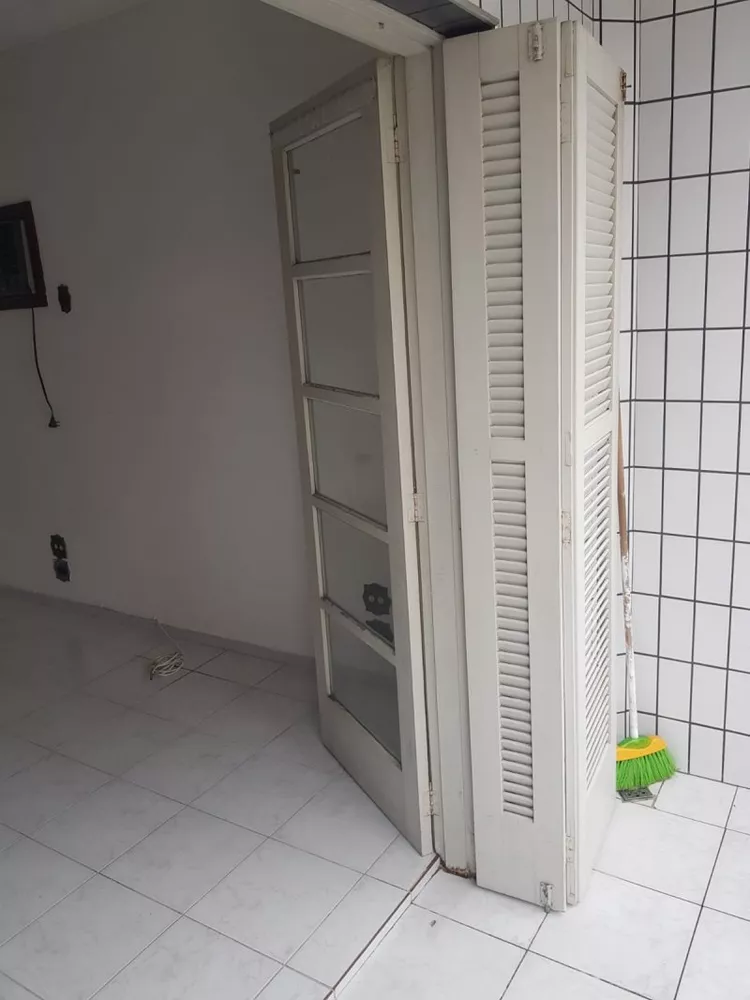 Apartamento à venda com 3 quartos, 160m² - Foto 3