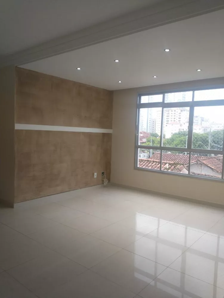 Apartamento à venda com 3 quartos, 135m² - Foto 1