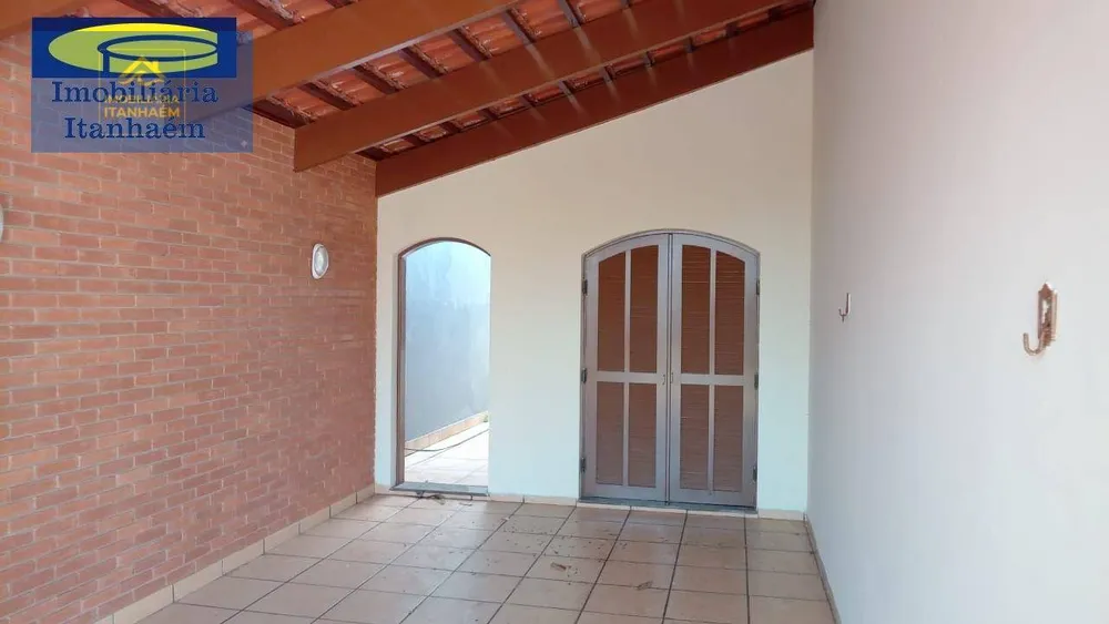 Casa, 5 quartos, 225 m² - Foto 2
