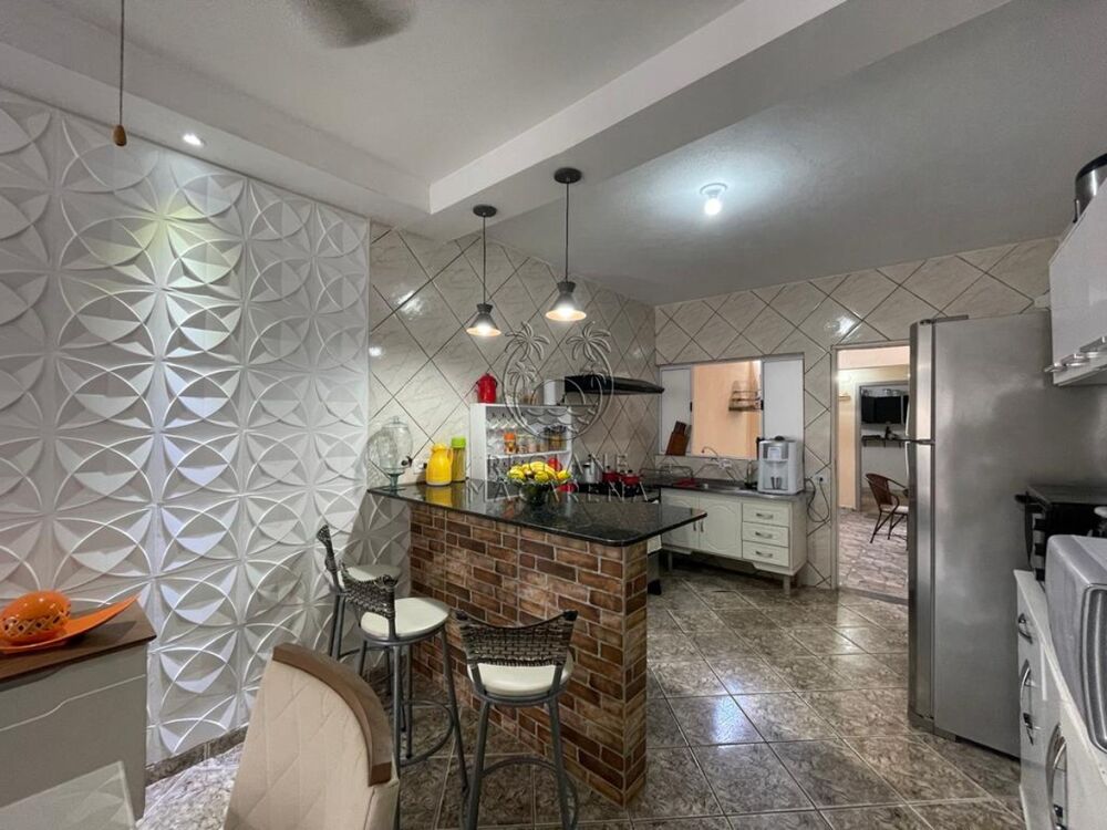 Casa à venda com 5 quartos, 190m² - Foto 9