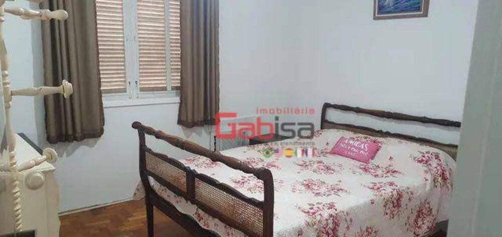 Casa à venda com 5 quartos, 250m² - Foto 4