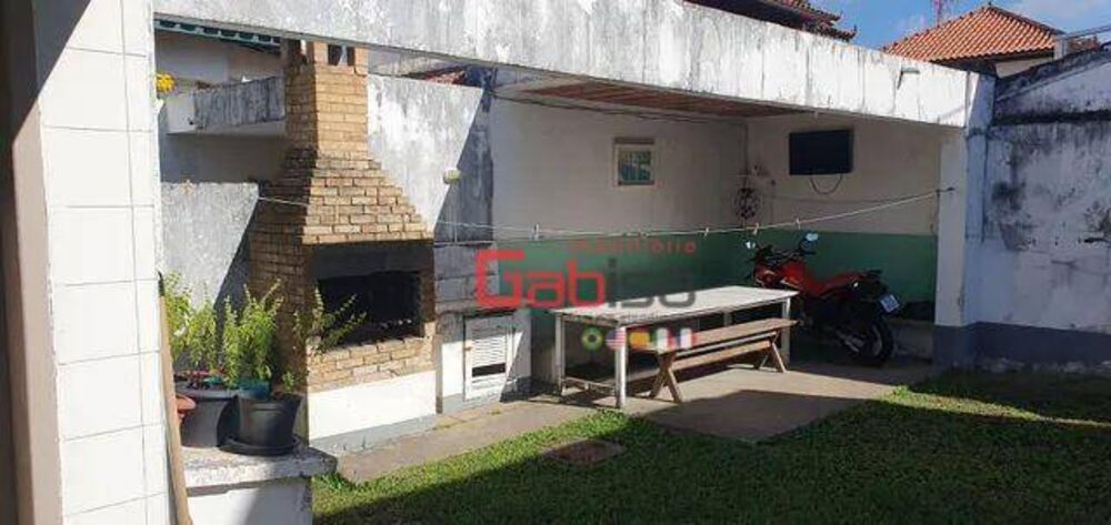 Casa à venda com 5 quartos, 250m² - Foto 7