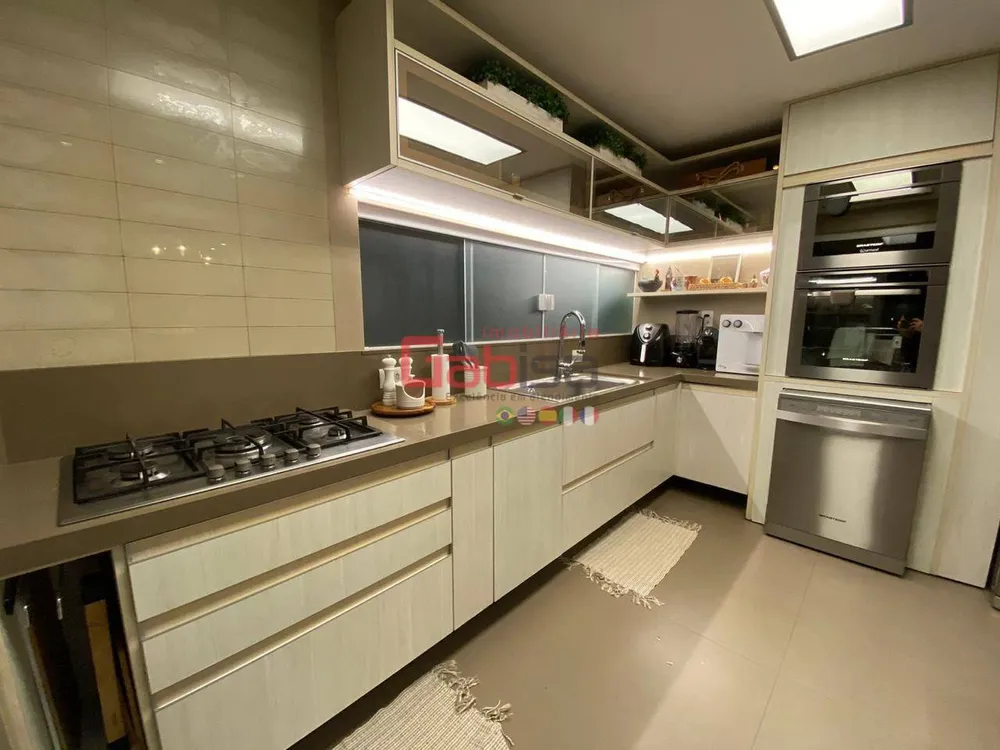Cobertura, 3 quartos, 240 m² - Foto 18
