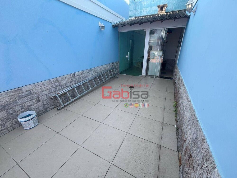 Casa de Condomínio à venda com 4 quartos, 160m² - Foto 1