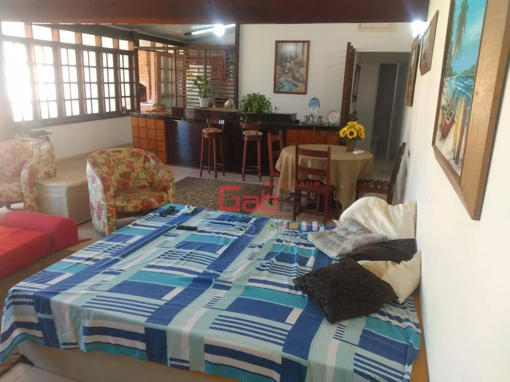 Casa, 7 quartos, 303 m² - Foto 9