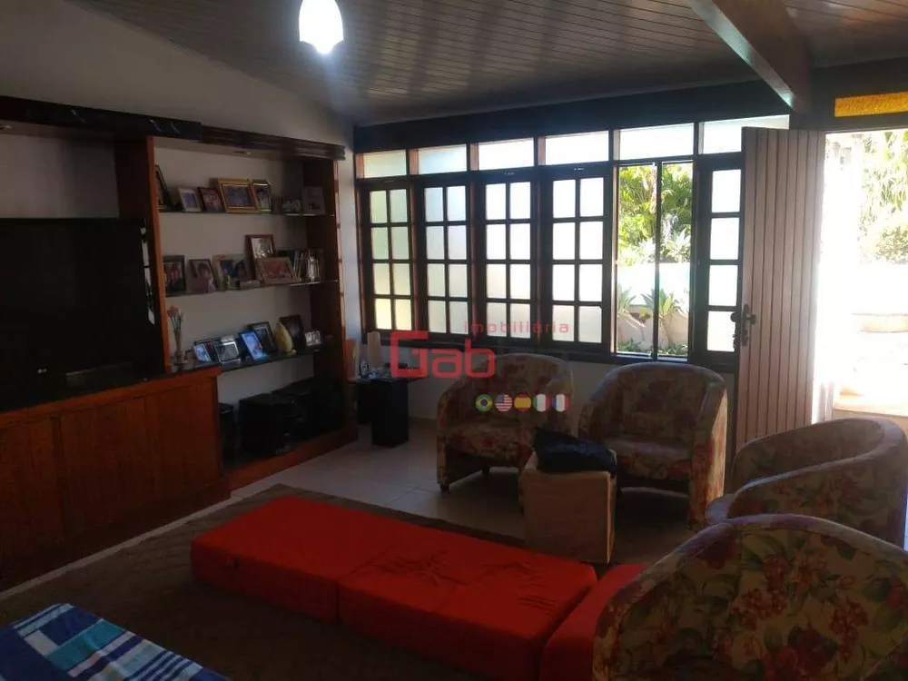 Casa, 7 quartos, 303 m² - Foto 8