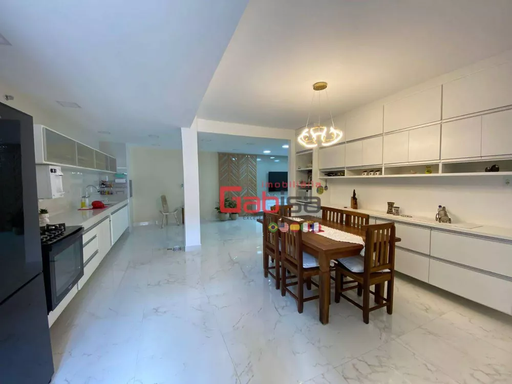 Casa, 4 quartos, 220 m² - Foto 9