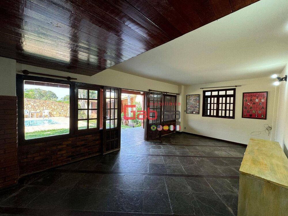 Casa de Condomínio à venda com 2 quartos, 400m² - Foto 1