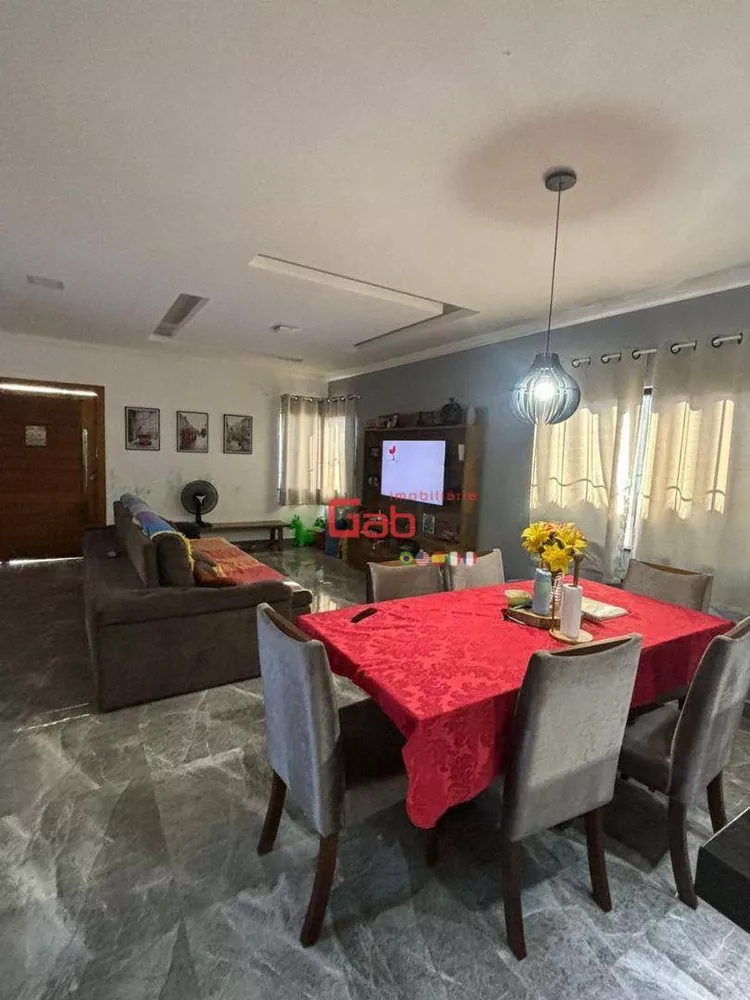 Casa, 3 quartos, 188 m² - Foto 15