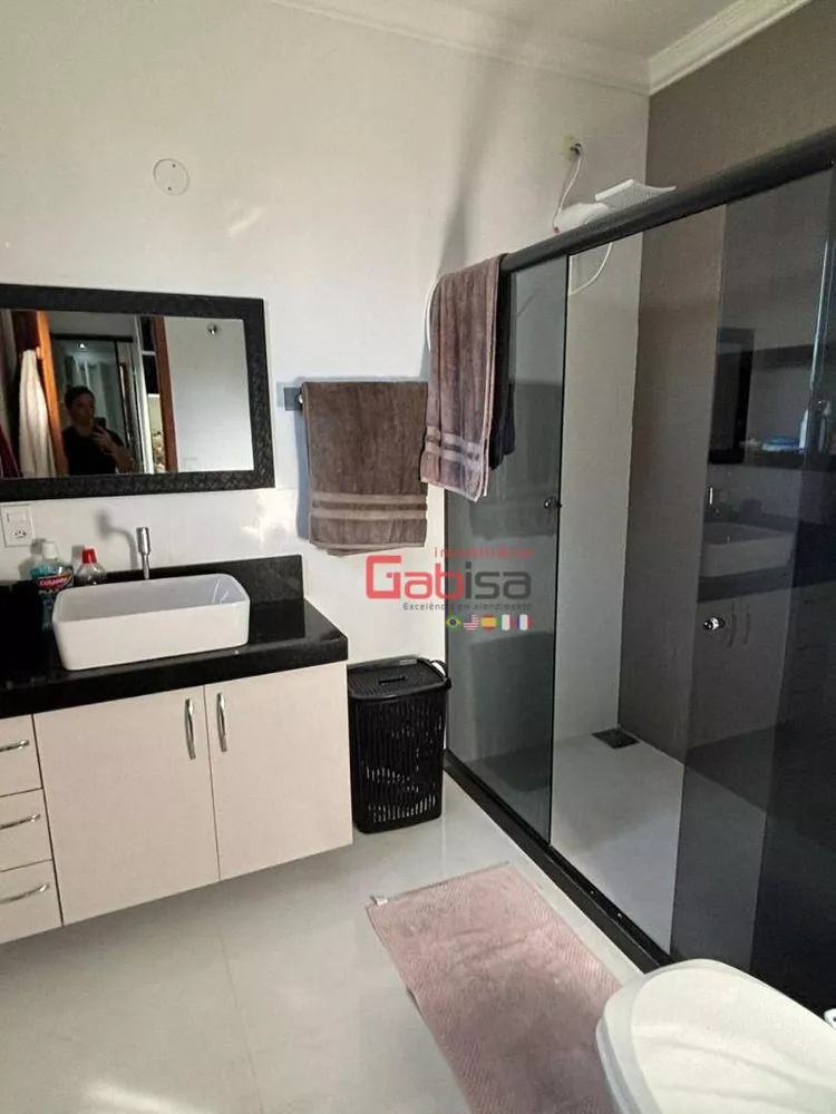 Casa, 3 quartos, 188 m² - Foto 2