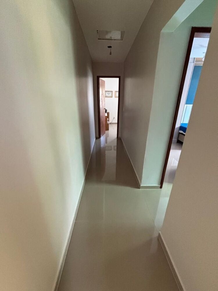 Casa à venda com 5 quartos, 225m² - Foto 18