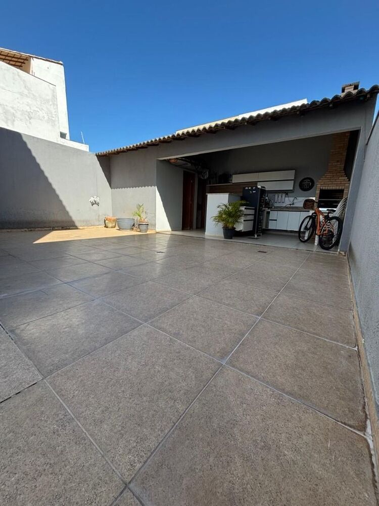Casa à venda com 5 quartos, 225m² - Foto 10