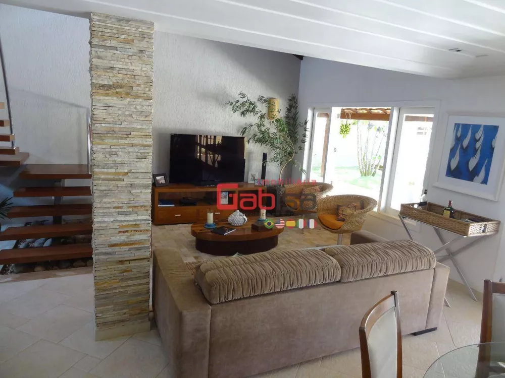 Casa, 4 quartos, 300 m² - Foto 1