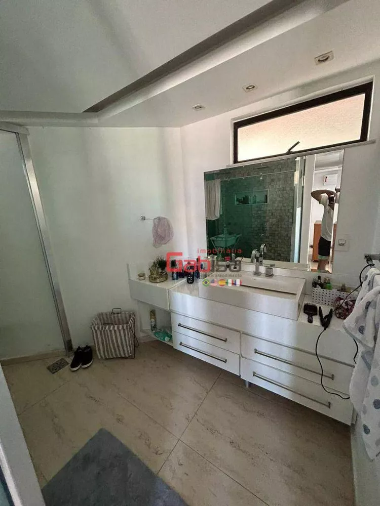 Cobertura, 3 quartos, 250 m² - Foto 2