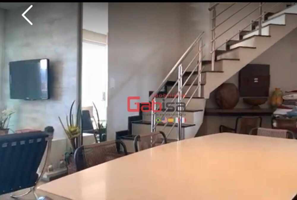 Cobertura à venda com 4 quartos, 270m² - Foto 1