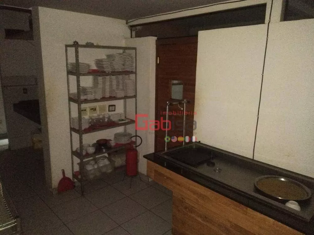 Casa, 5 quartos, 220 m² - Foto 56