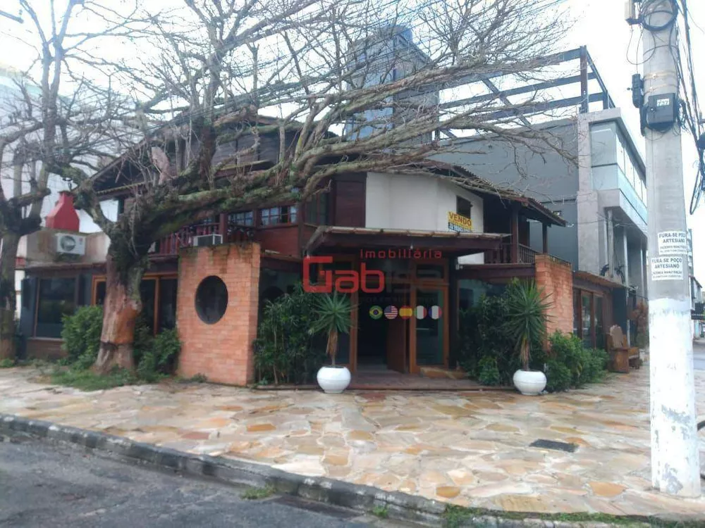 Casa, 5 quartos, 220 m² - Foto 51