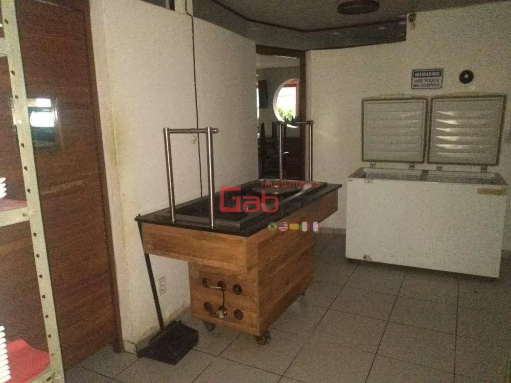 Casa, 5 quartos, 220 m² - Foto 44