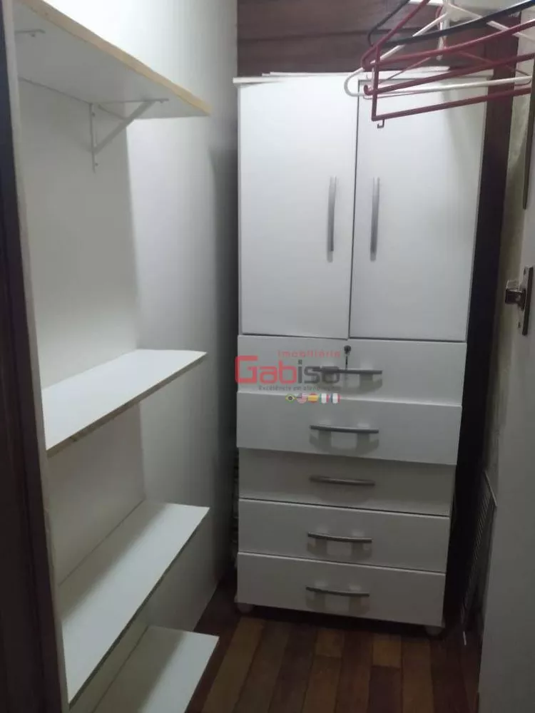 Casa, 5 quartos, 220 m² - Foto 1