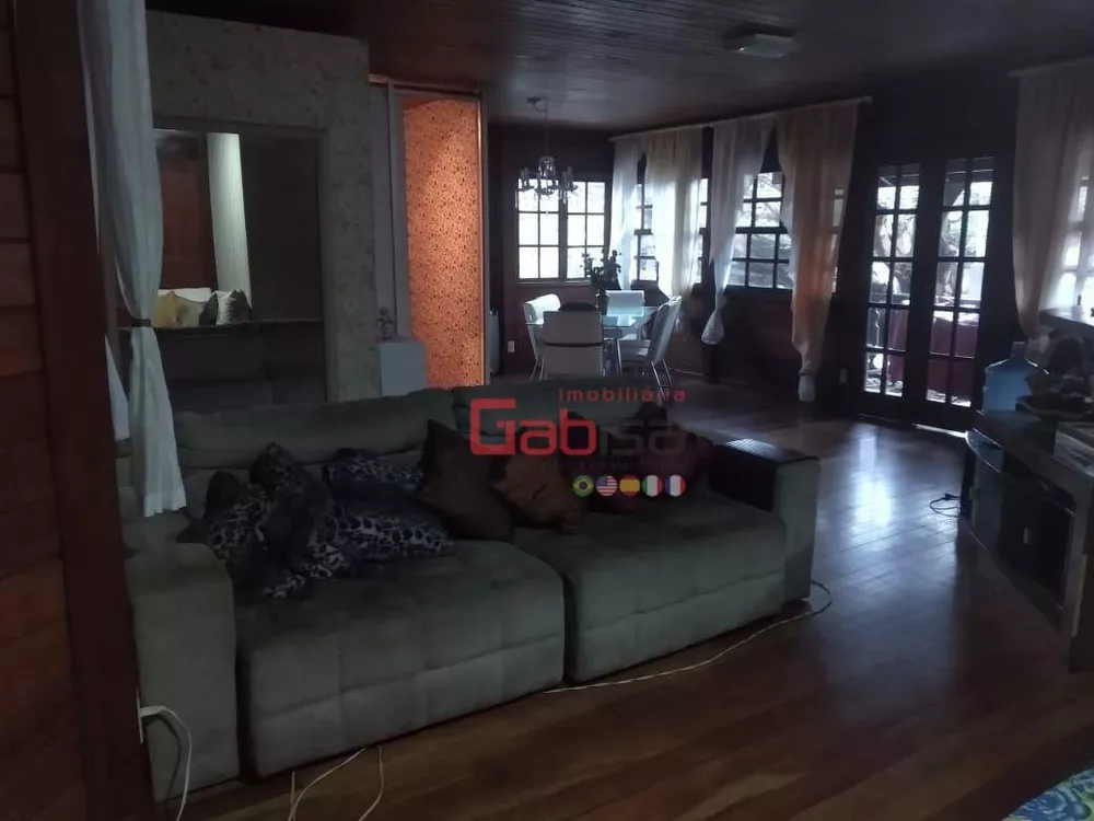 Casa, 5 quartos, 220 m² - Foto 40