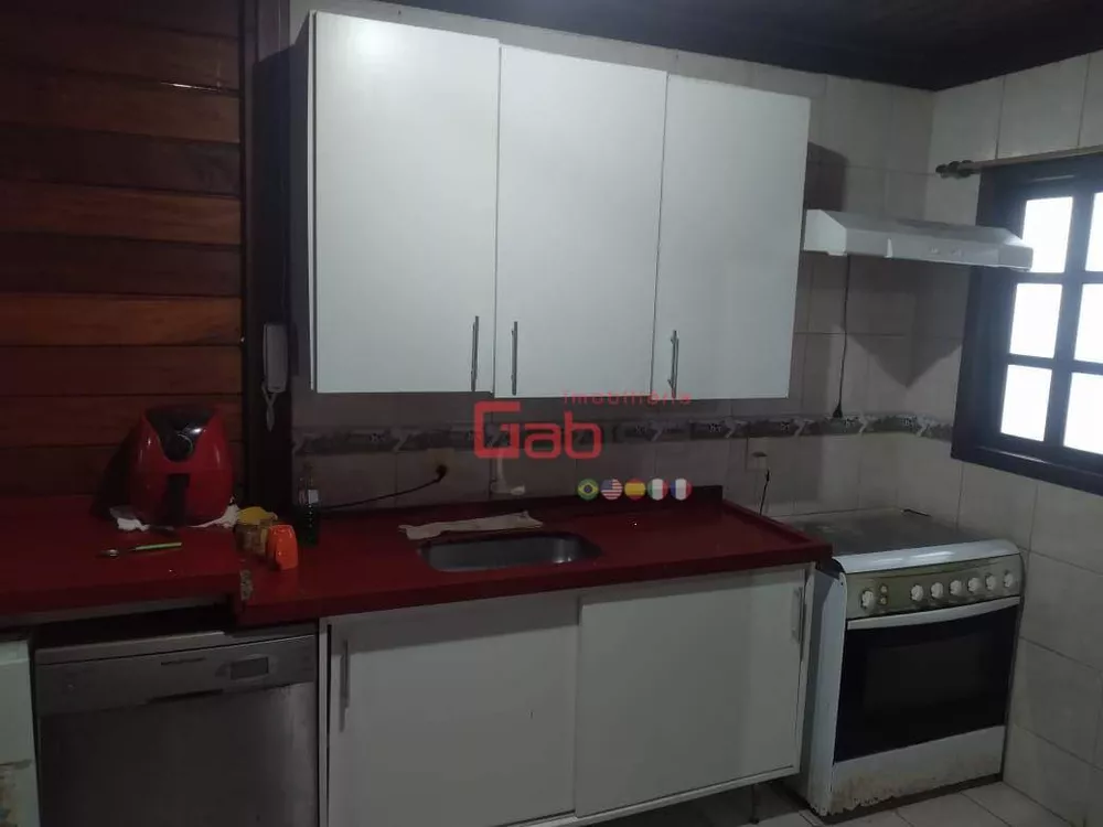 Casa, 5 quartos, 220 m² - Foto 49